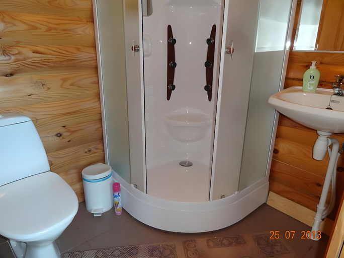 Bathroom, Kulalistemaja Vehendi Motell, Rannu