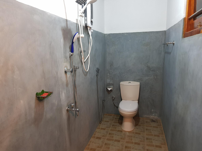 Bathroom 3, Tangalle Bay Cottages, Tangalle