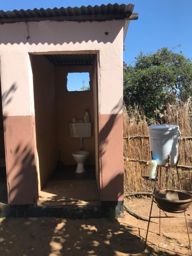 Bathroom 2, Simoonga guest house, Livingstone