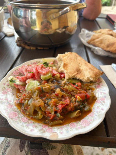Food & Drinks 5, Family Hotel Nino, Ozurgeti