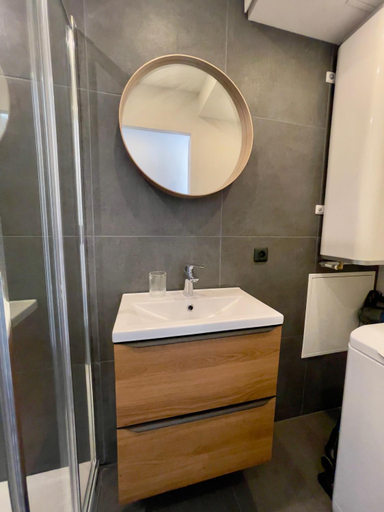 Bathroom, Laura Cosy T2 *CLIM* Proche Gare, Isère