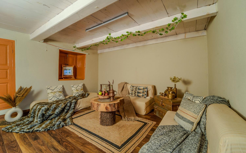Food & Drinks 5, Nirvana Homes, 19th Century Wooden House, Shimla
