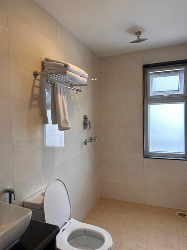 Bathroom 3, Hotel Adam, Gandaki