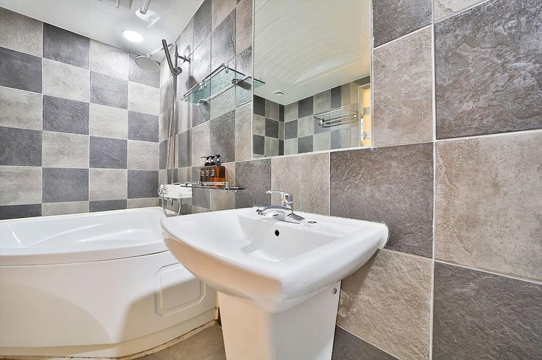 Bathroom 4, Gumi Indong Hotel Yogi-otdae Branch 2, Gumi