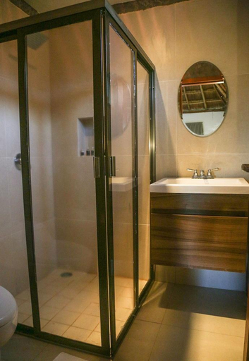 Bathroom 4, Alma de Zorro, Othón P. Blanco