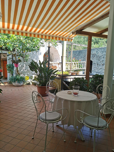 Others 4, "Lemon Tree House" ideal for families and groups, Savona