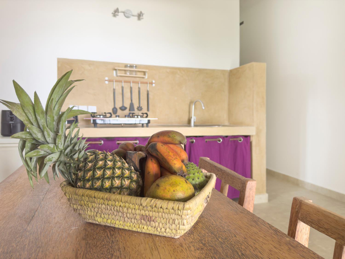 Others 5, The Coco Paradise, Kusini