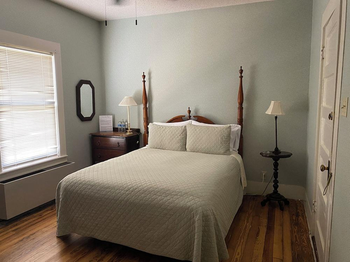 Bedroom 2, Inn On The River, Somervell