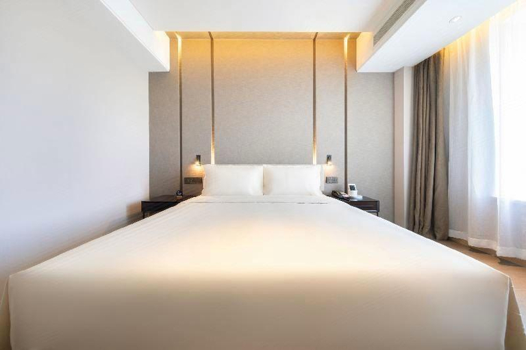 Bedroom 2, Atour Hotel Linyi Beijing Road, Linyi