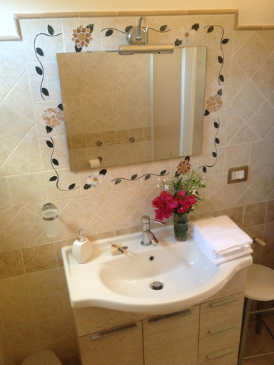 Bathroom 4, B&B L'Oasi, Catanzaro