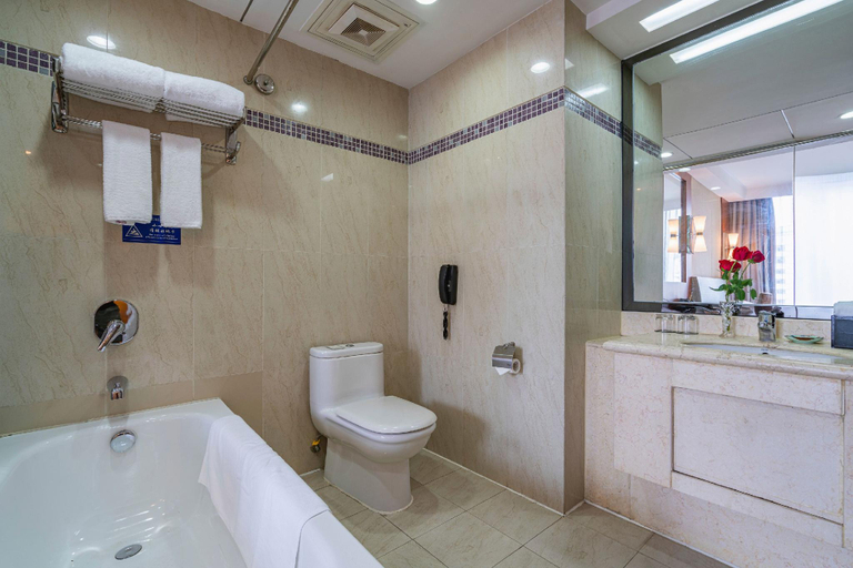 Bathroom 3, Rezen Hotel Nanchong Yuhao, Nanchong