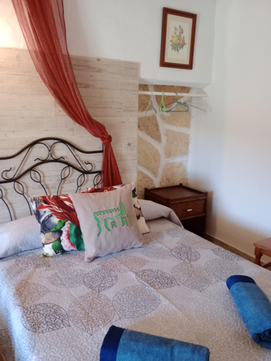 Bedroom 2, CORTIJO Rural MOLINO EL TARAHAL con piscina y zonas compartidas, Almería