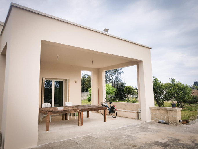 Others 5, Casina Angelico, Lecce