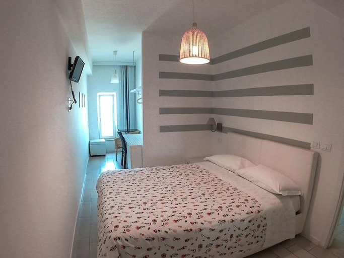 Bedroom 2, Malu Bed&Breakfast, Bari