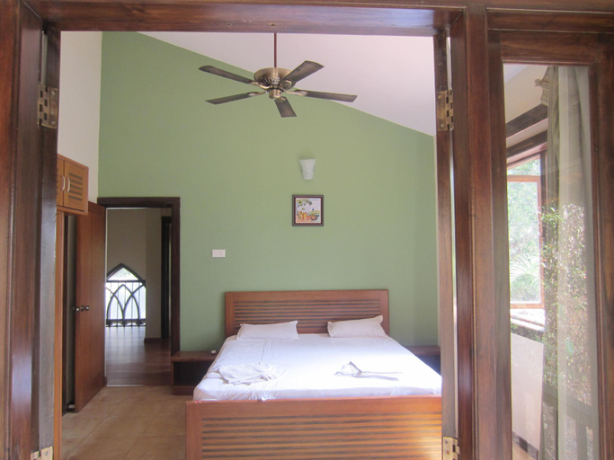 Bedroom 1, Villa Riverside with Private Pool Baga Beach Goa, North Goa