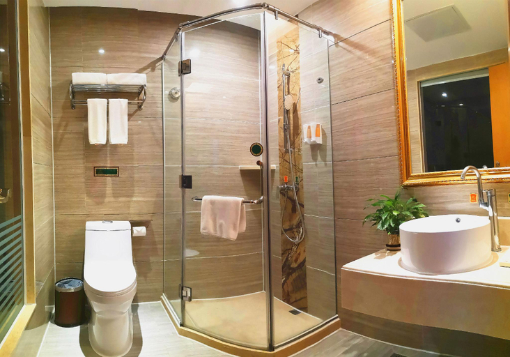 Bathroom 3, Vienna 3 Best Hotel Guangdong Yangchun Bus Station, Yangjiang