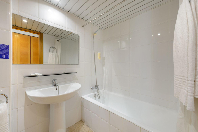 Bathroom 4, Hotel Vibra Palma Cactus, Baleares