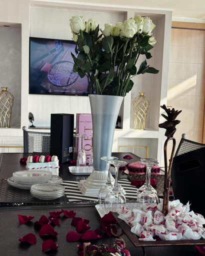 Others 5, brater luxury, Municipiul Bucuresti