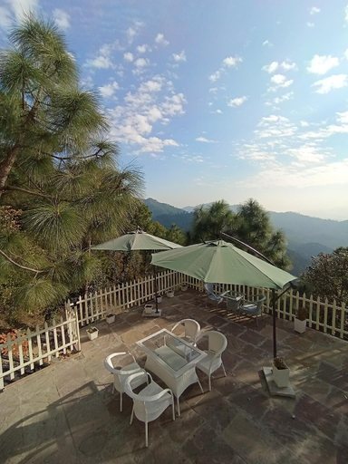 Food & Drinks 2, Koro Treehouse Resort, Solan