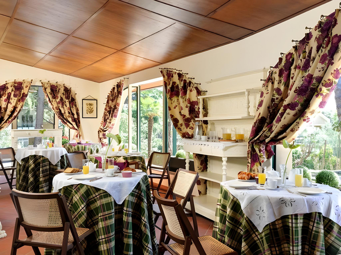Food & Drinks 5, Resort La Rocchetta, Rome