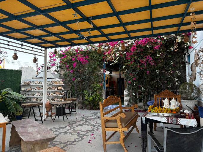 Food & Drinks 4, SalemFish Guest House, Sur