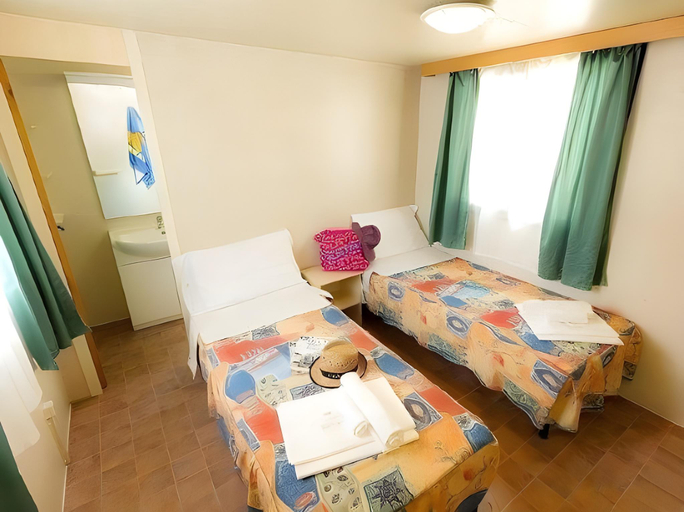 Bedroom 3, hu Norcenni Girasole Village, Florence