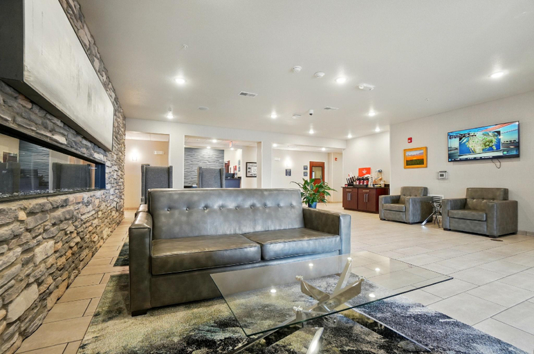 Public Area 2, Cobblestone Hotel & Suites - Russells Point at Indian Lake, Logan