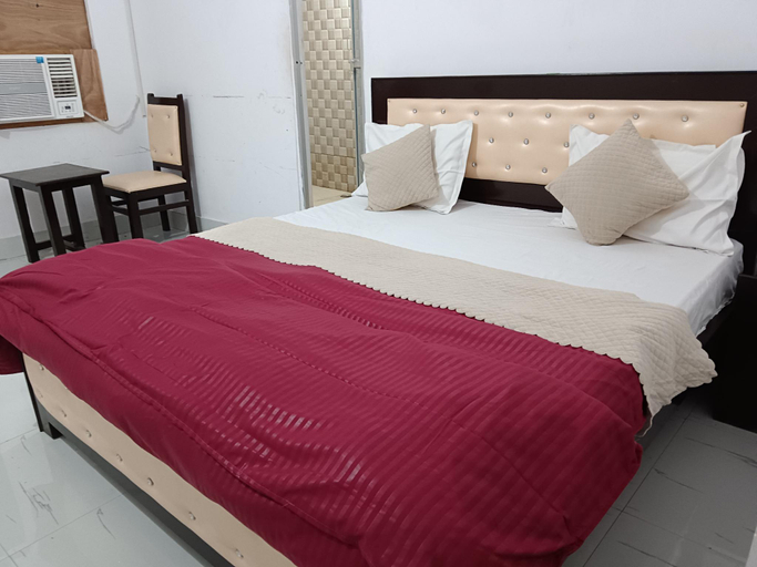 Bedroom 1, Krishna cottage , Faizabad