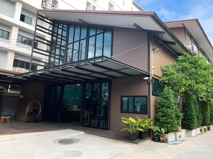 Exterior & Views 2, R 17 Living Hotel, Din Dang