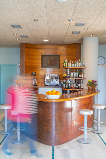 Food & Drinks 4, ECO-APARTMENTS LA MARINEDA, Girona