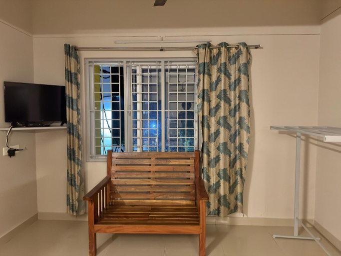 Others 4, Nachiyar Suites, Thiruvananthapuram