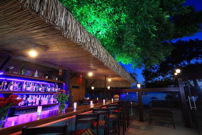 Food & Drinks 5, Mer-Can Story Apart, Bodrum