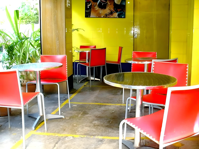 Food & Drinks 3, Cozy Inn, Pune