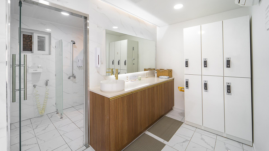 Bathroom, Daebudo Healing Stay, Hwaseong