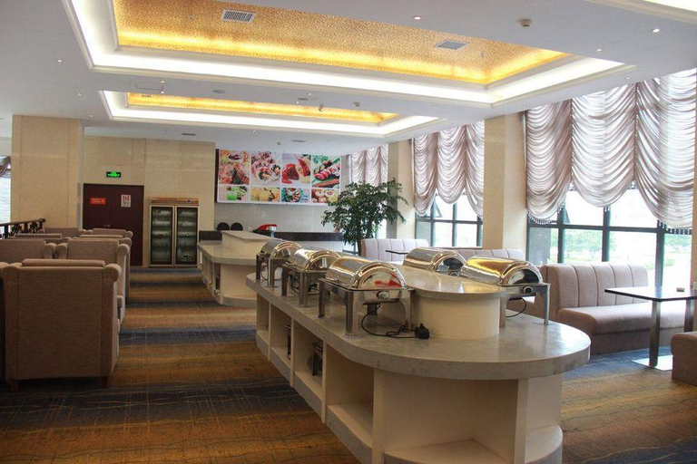 Food & Drinks, You Shui Pearl Hotel, Enshi Tujia and Miao