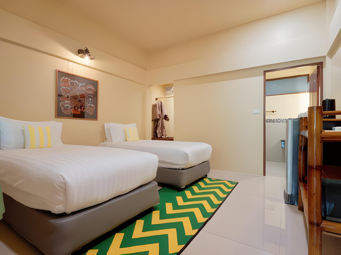 Bedroom 2, Sawasdee Lagoon Camping & Restaurant, Thai Mueang