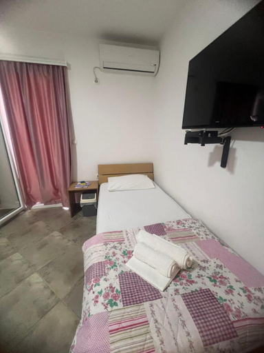 Others 3, Apartments Avdic