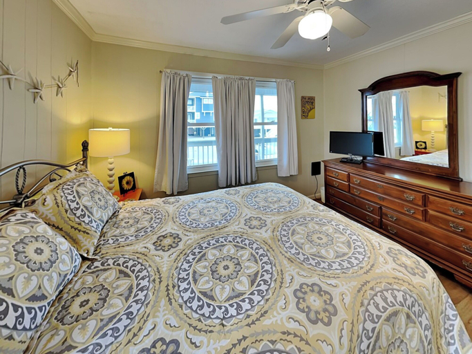 Bedroom 2, On Island Time by Topsail Realty, Pender