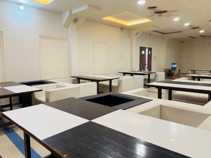 Food & Drinks 3, Nilkanth Resort - Best Resort in Anand, Anand