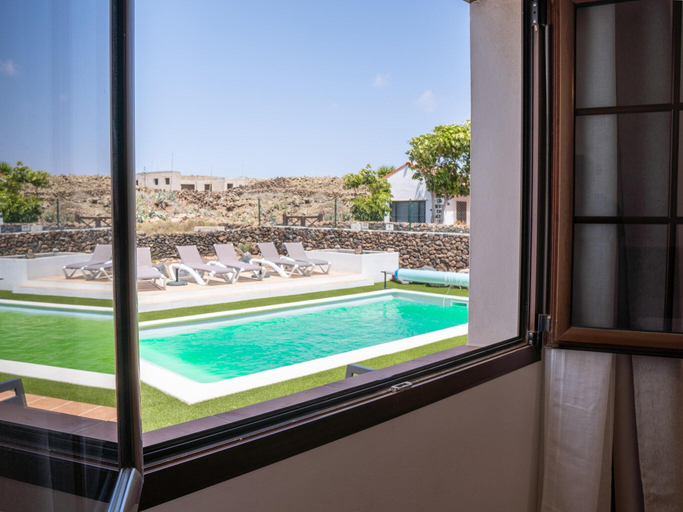 Sport & Beauty 2, Villa in Fuerteventura with private pool, Las Palmas