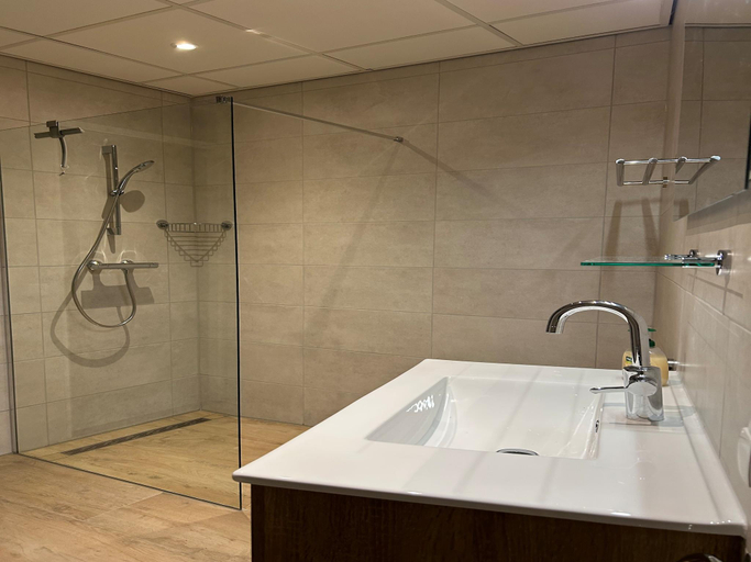 Bathroom, Apartment by the Beach with Stunning Dunes, Den Helder