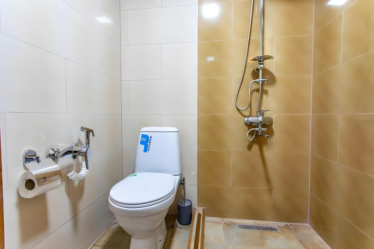 Bathroom 4, LILEO Hotel, Tskaltubo