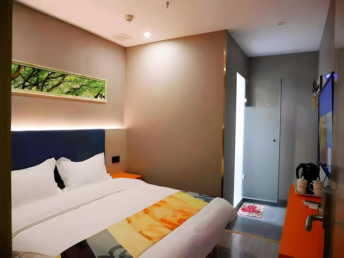 Others 5, Shell Hotel Lanzhou West High-Speed Railway Station Tumendun Metro Station Exit C, Wenzhou