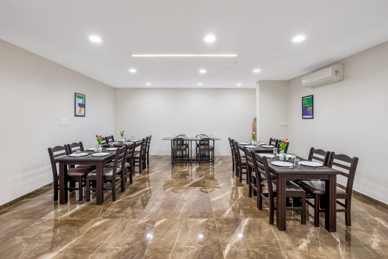 Food & Drinks 5, Treebo Iraa, 5 Minutes From Railway Station, East Godavari