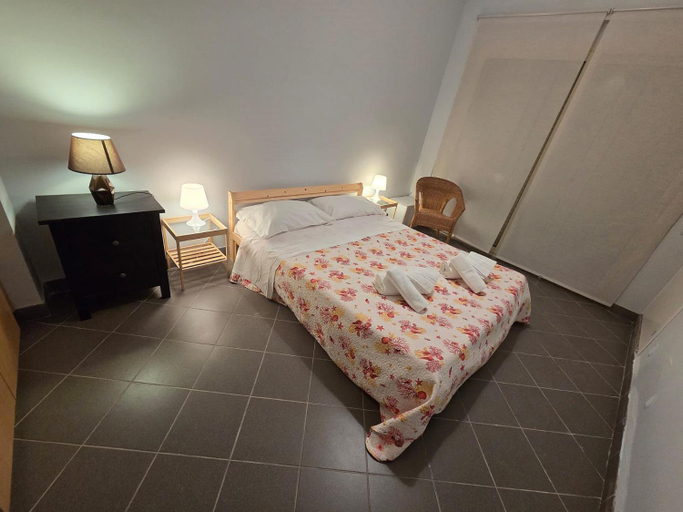 Bedroom 2, Casa di Sofia, Syracuse