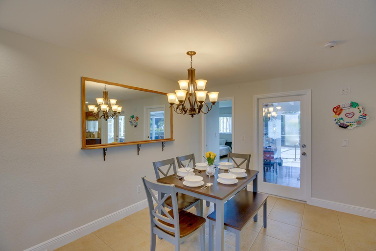 Others 2, 5 Mi to Beach Canalfront Home in Cape Coral!, Lee