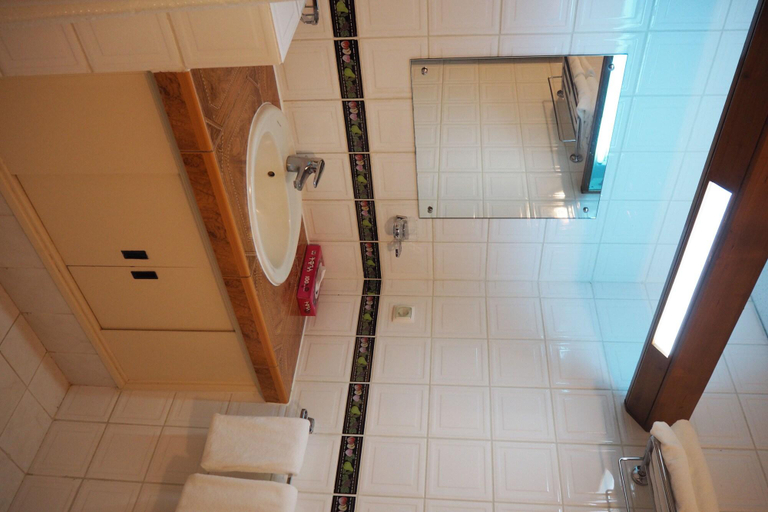 Bathroom 3, Blue Nile Resort, Bahir Dar Special Zone