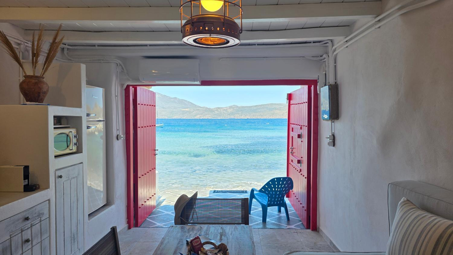Others 3, Nostromo Sirma & on Thalassa, South Aegean