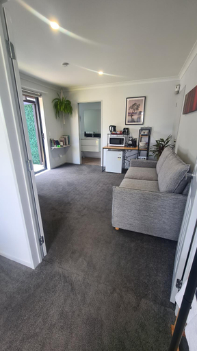 Others 3, Bonnie Doone, Waipa