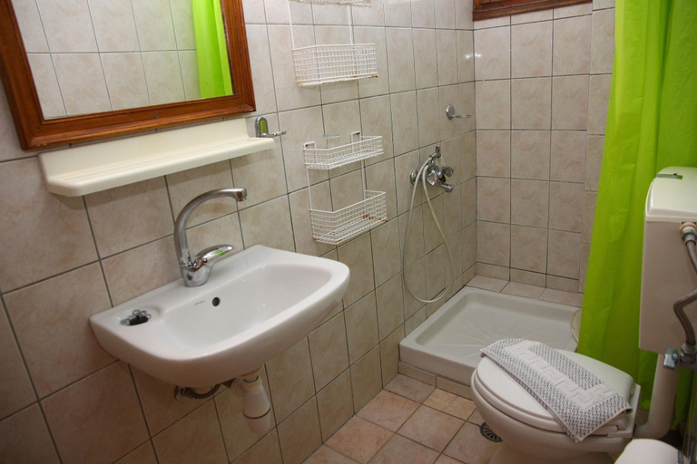 Bathroom 4, Nikos Apartments Stalis, Crete